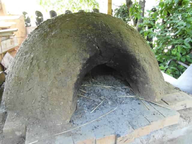Outdoor kitchen