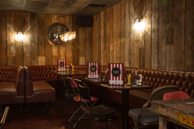 The Phoenix, Cavendish Square