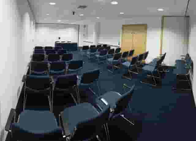 Exchange Room 8