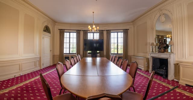 Handley Page Room