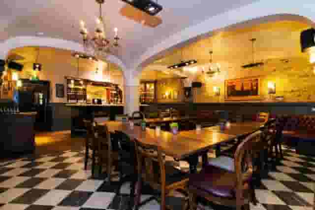Williamsons Tavern