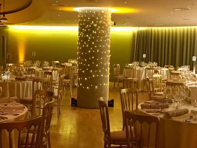 London museum banquet, column focal point, event venue