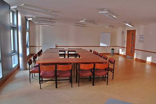 Lecture Room in Liverpool Quaker Meeting House, ideal for workshops and discussions.