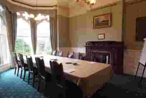 Breakfast Room Suite