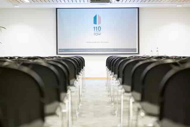 Dawson Room meeting space with black chairs, ideal for presentations and workshops.