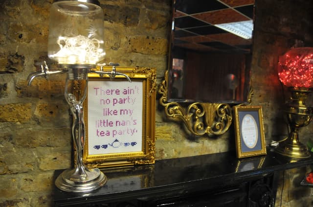 Little Nan's Bar