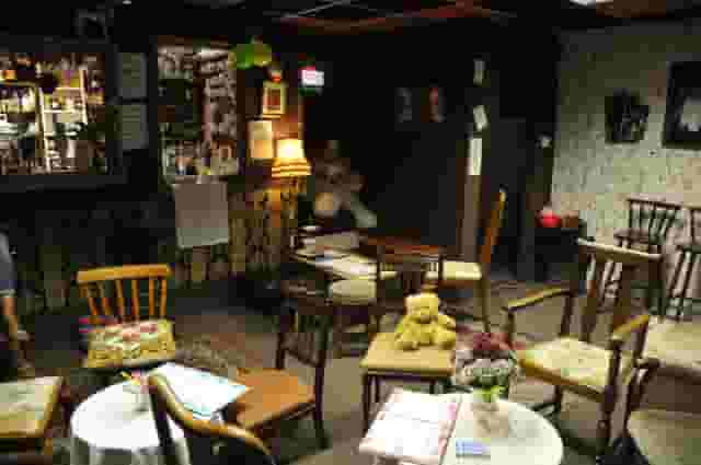 Little Nan's Bar