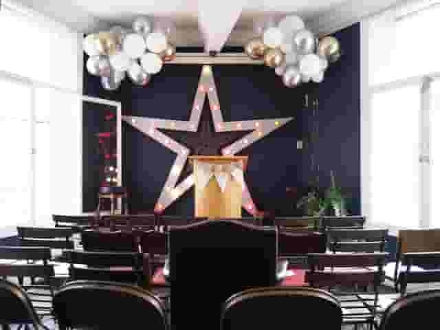 Star by Hackney Downs
