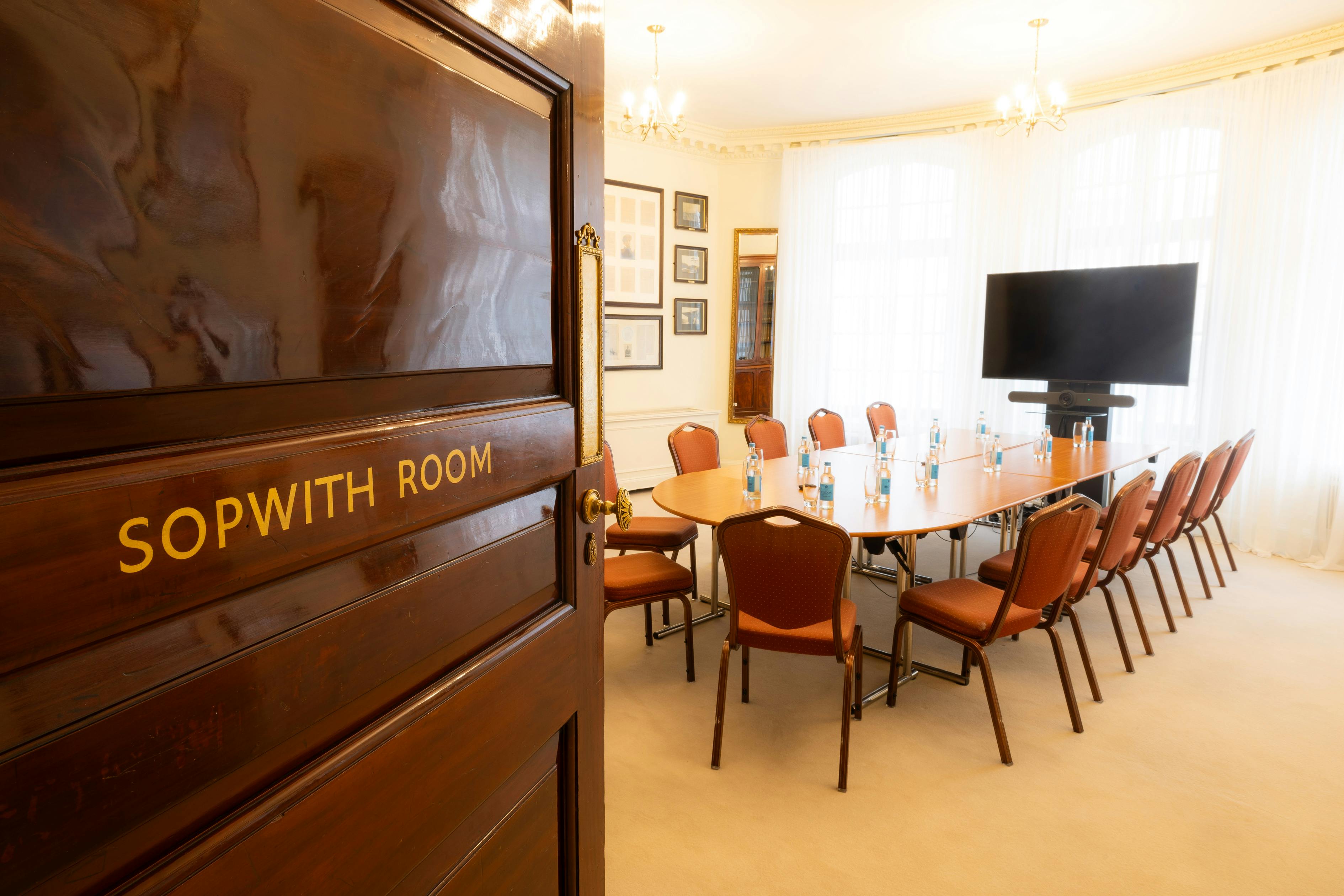 Sopwith Room at No. 4 Hamilton Place, bright meeting space for corporate events and workshops.