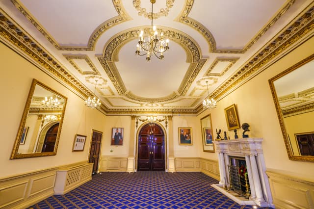 No. 4 Hamilton Place