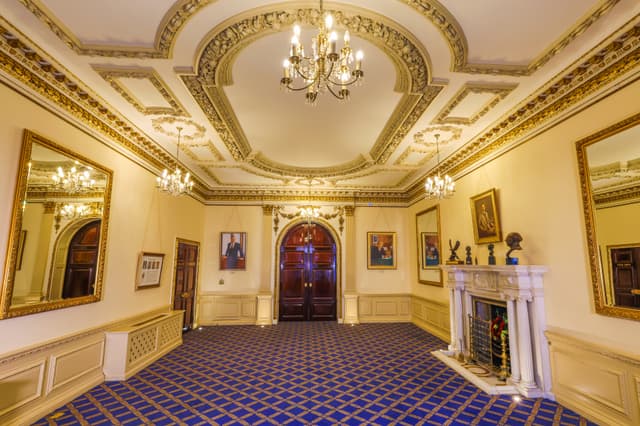 No. 4 Hamilton Place