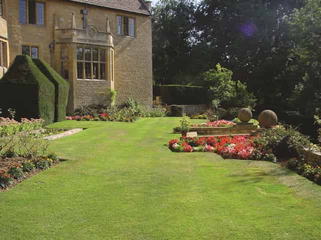 Foxhill Manor