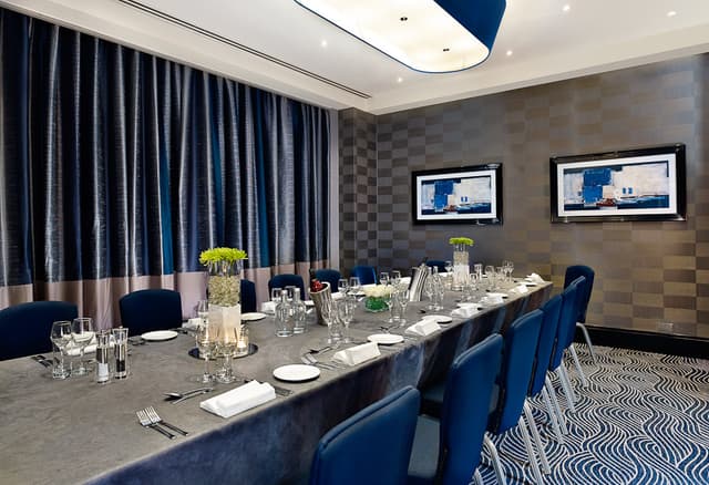 DoubleTree by Hilton, Victoria