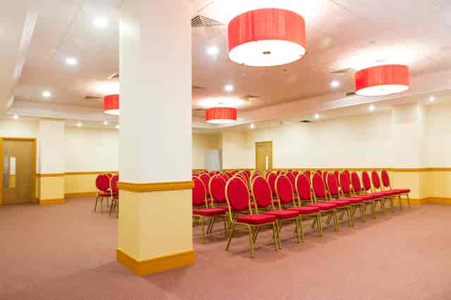 Pimlico 3 theater setup at Clerkenwell Centre featuring a structural pillar obstructing sightlines.