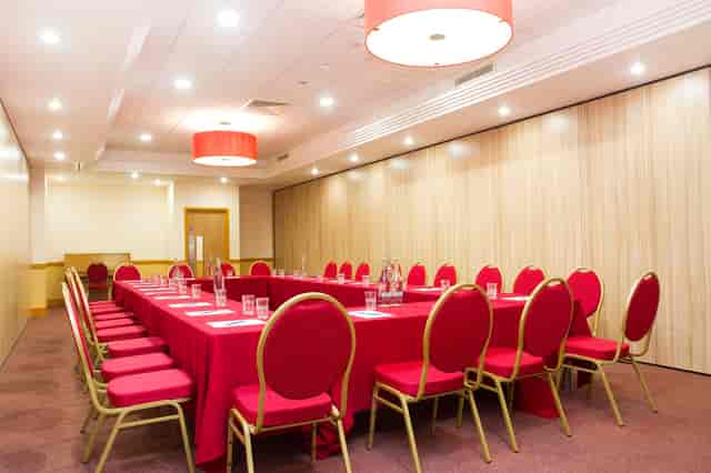 U-shape meeting room setup at Clerkenwell Centre for board meetings and workshops.