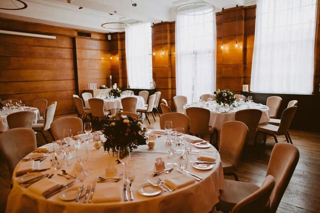 Town Hall Hotel