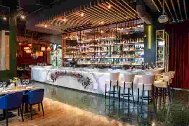 Smith's Bar & Grill