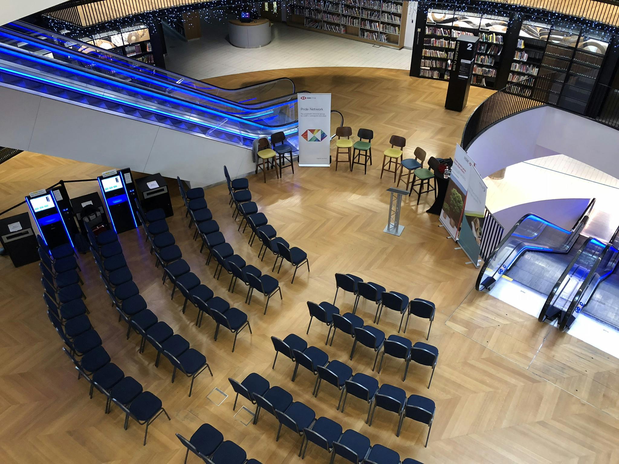 Book Rotunda event space with modern design, ideal for presentations and community gatherings.