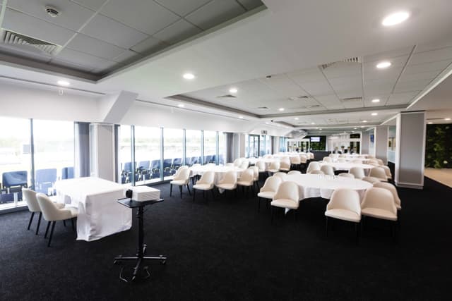 Warwickshire Suite