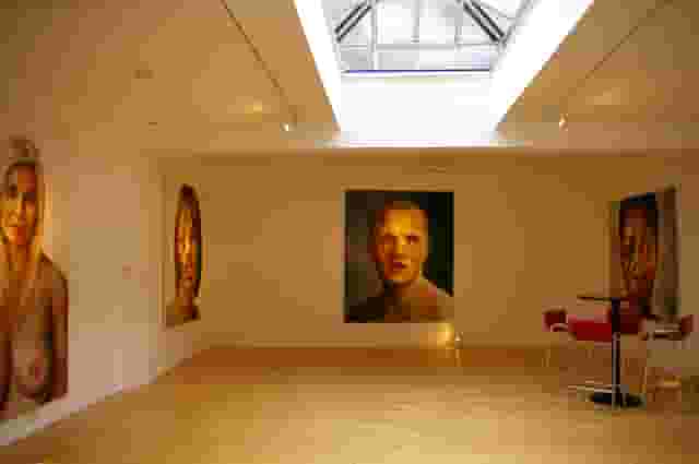 Gallery Different