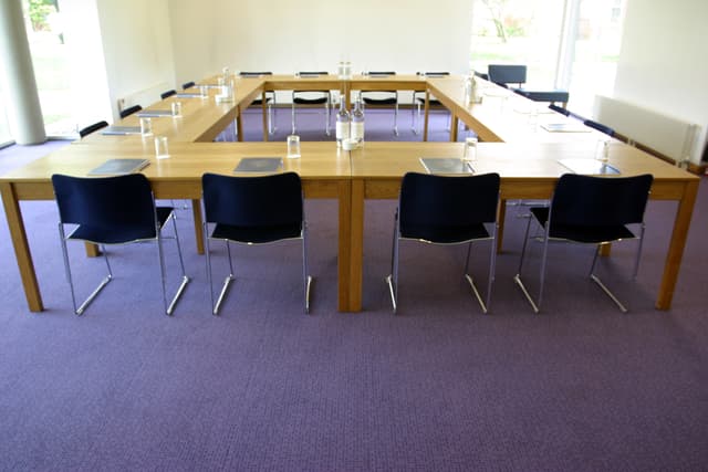 Maplethorpe Seminar Room