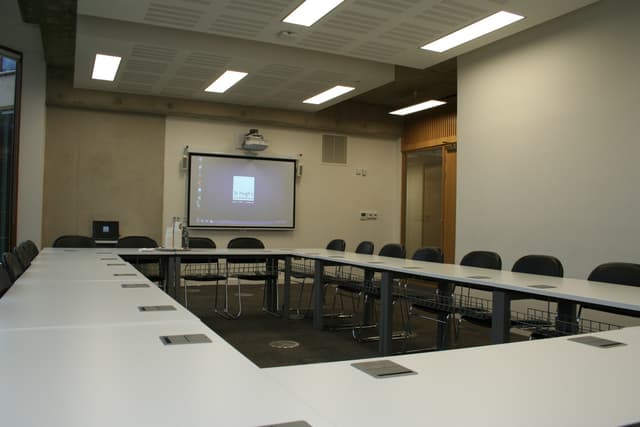 Dickson Poon Seminar Room 
