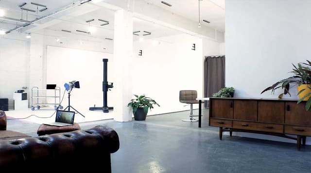 Mowlem Street Studios