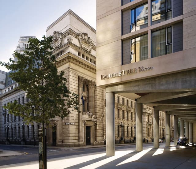 DoubleTree by Hilton Tower of London