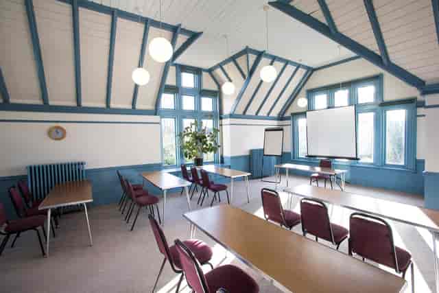The Stephens Room: A naturally lit meeting space for workshops and breakout sessions.