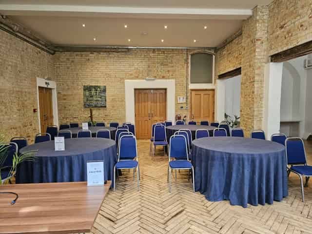 Arnold Room