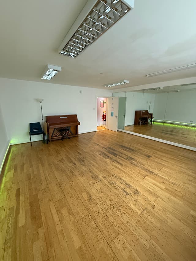 The Solo Studio 