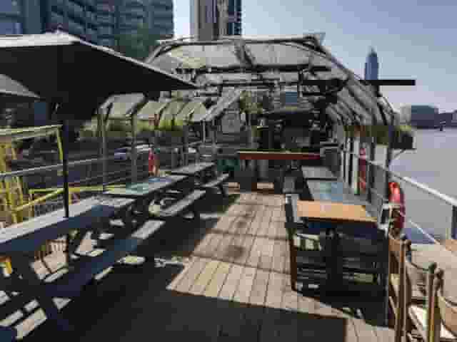 Tamesis Dock