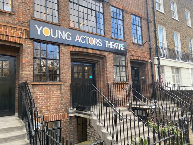 Young Actors Theatre Islington