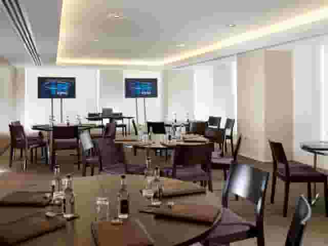Oak Suite