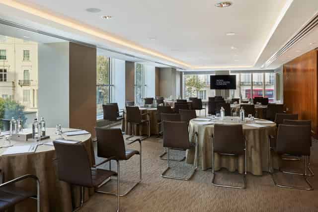 Oak Suite