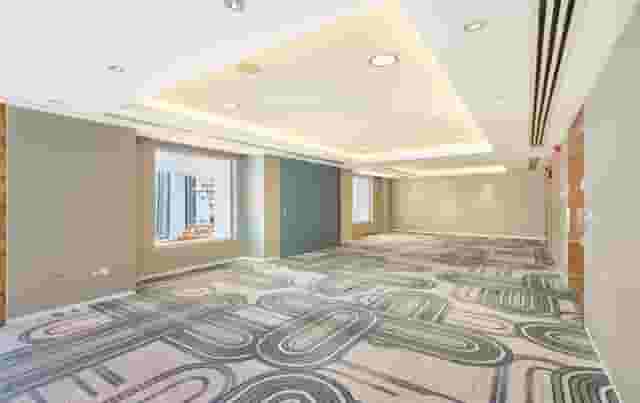Oak Suite