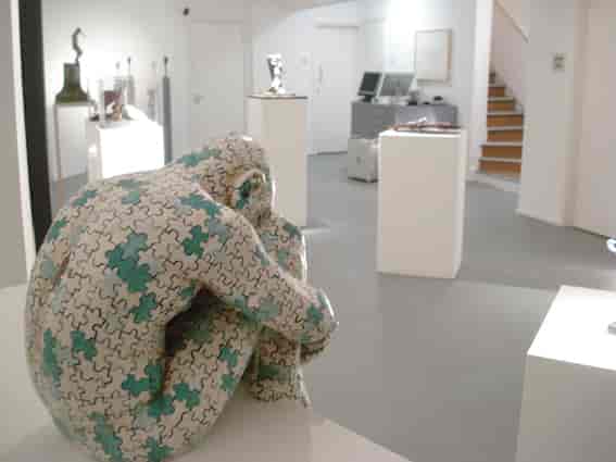 Gallery Different