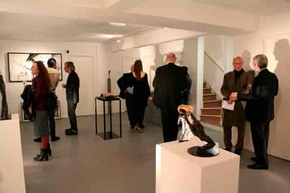 Gallery Different