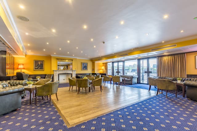 Club Room