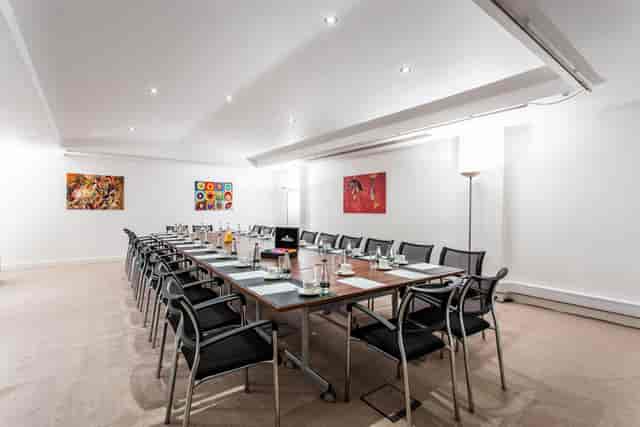 Gallery Room in Adam House, modern meeting space for workshops and strategy sessions.