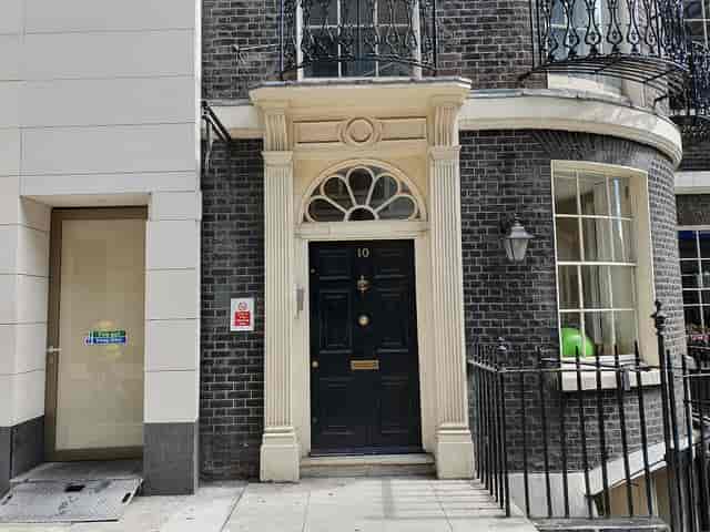 Elegant entrance of Adam House Gallery Room for exclusive meetings and events.