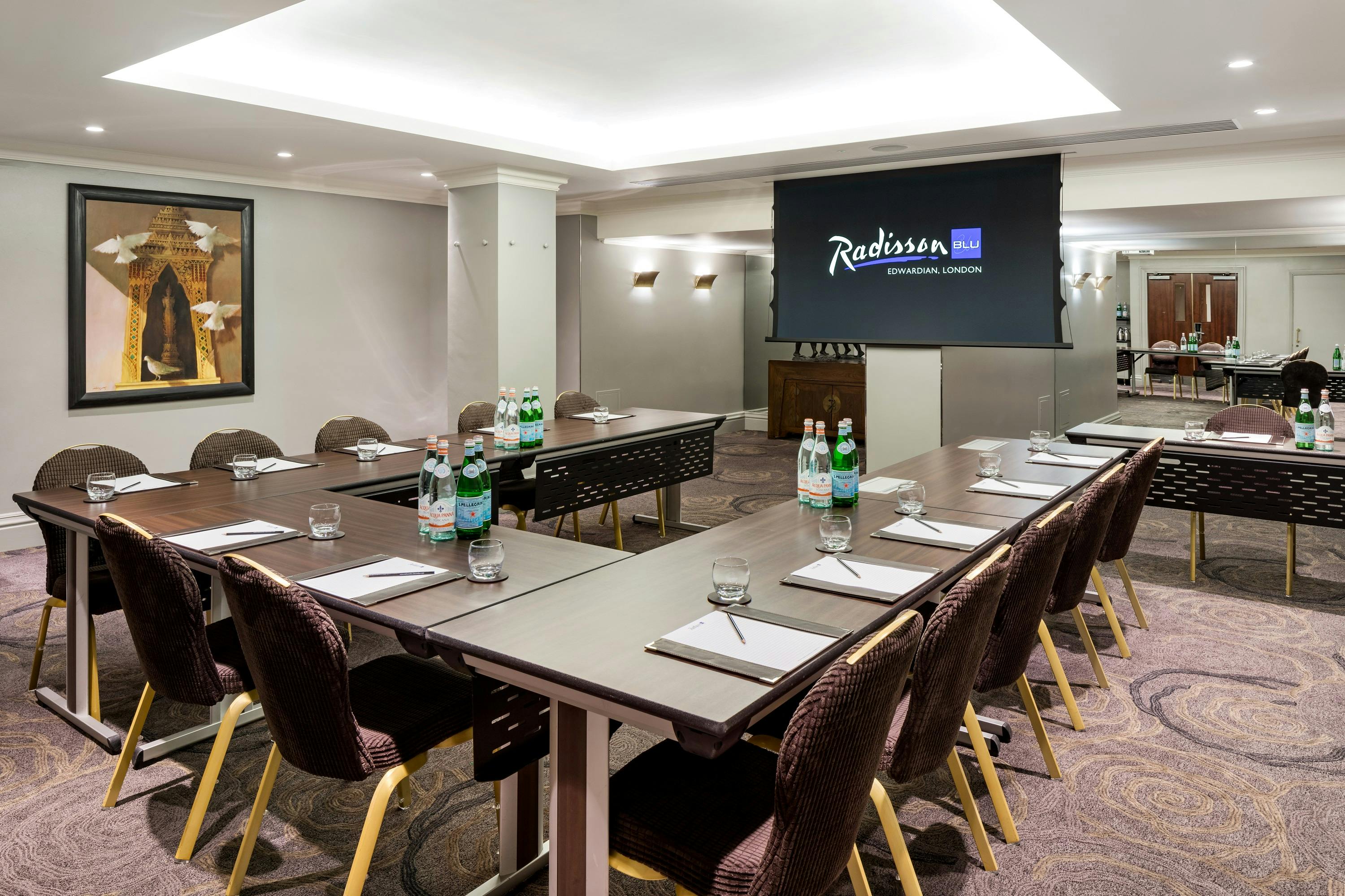 Beaumont meeting room at Radisson Blu, U-shaped setup for professional events.