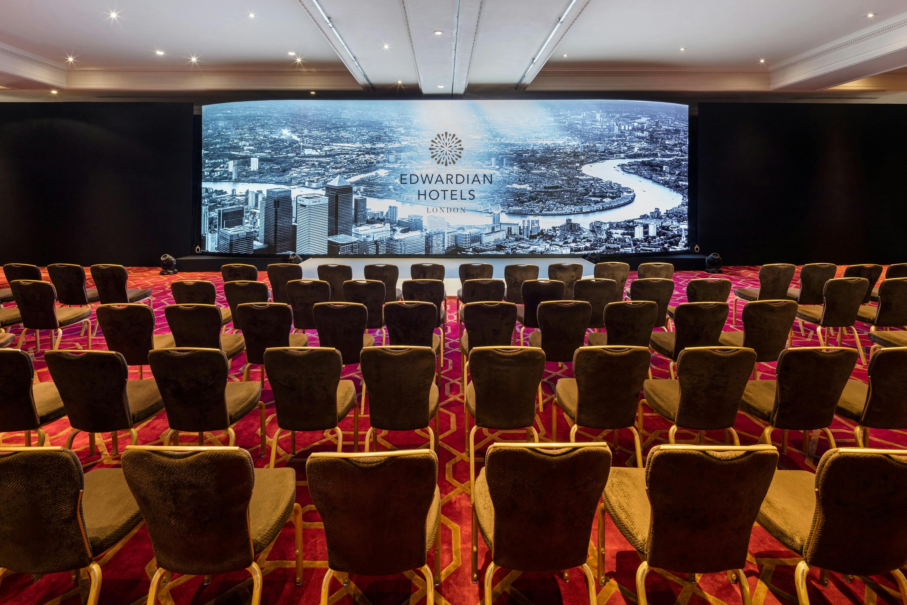Commonwealth Suite at Radisson Blu Heathrow, elegant chairs for conferences and presentations.