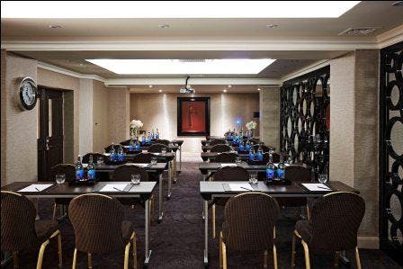 Radisson Blu Hotel, London South Kensington - Cromwell Suite image 1